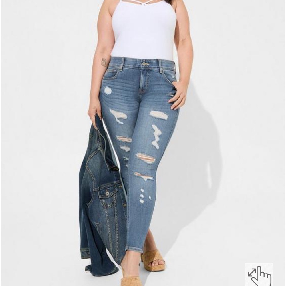 Torrid premium sky high skinny crop denim jeans size 16
